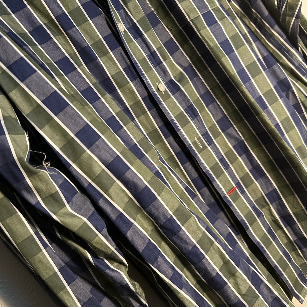 Daniel Cremieux 🌚 Men's Blue and Green Plaid Shirt - Picture 4 of 4